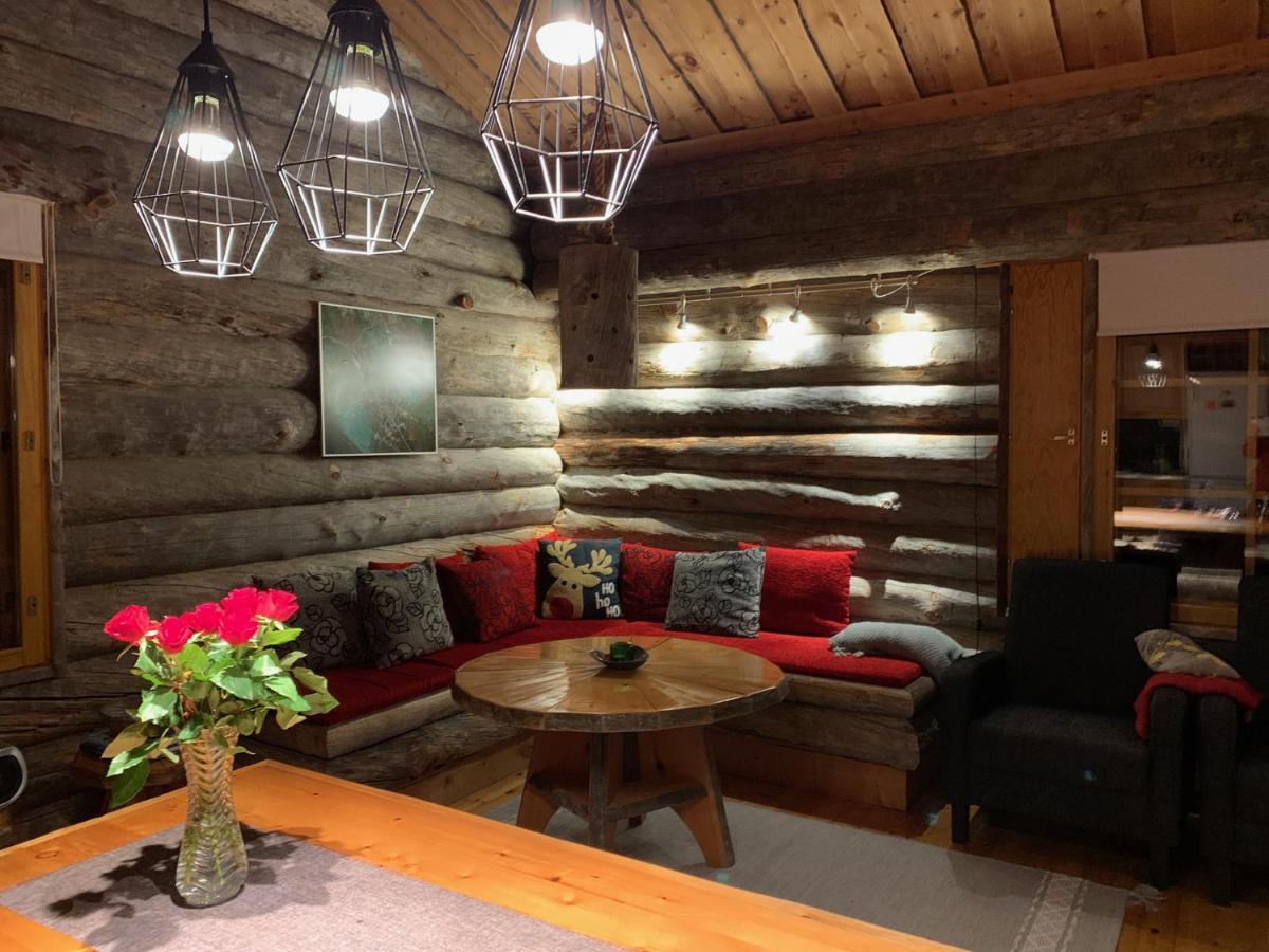 Logwood Chalet لووُستو المظهر الخارجي الصورة