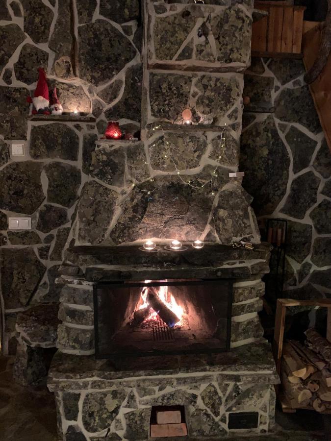 Logwood Chalet لووُستو المظهر الخارجي الصورة