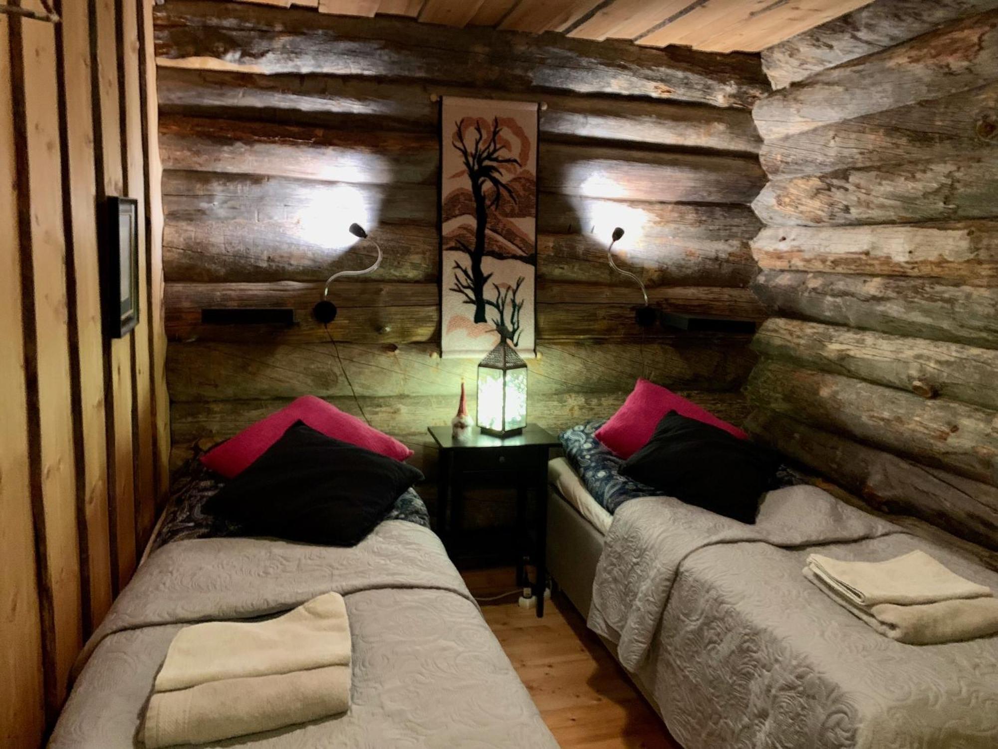 Logwood Chalet لووُستو المظهر الخارجي الصورة